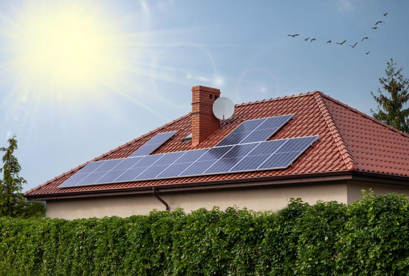 Villa med solceller på tak